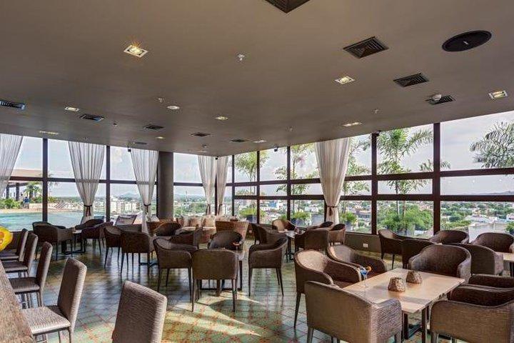 Ghl Hotel Monteria Bagian luar foto Restaurant